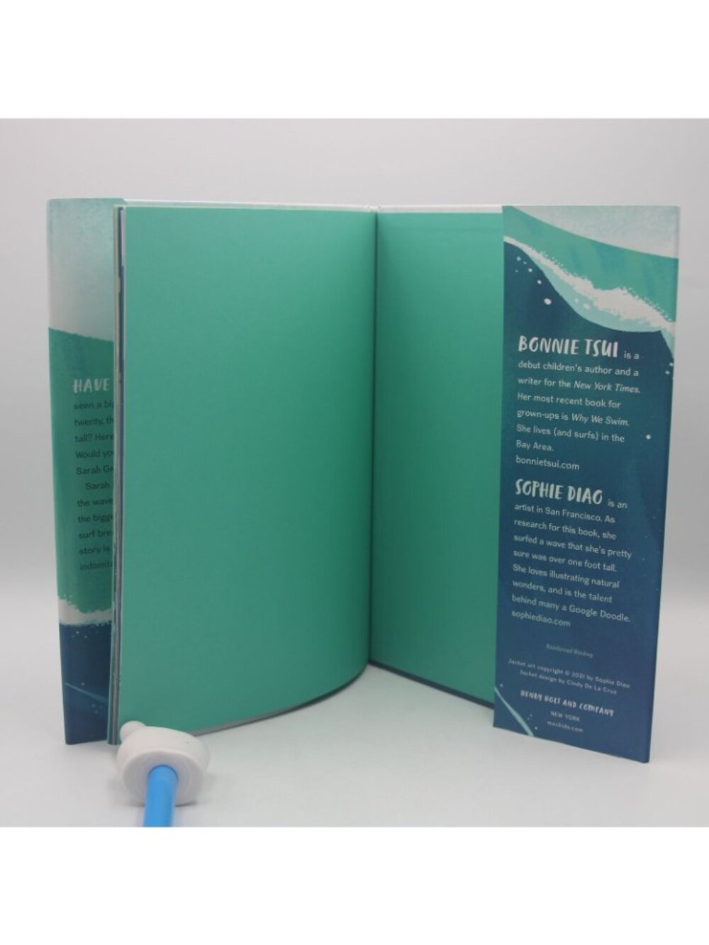Sarah And The Big Wave True Story First Woman Surf Mavericks Bonnie Tsui SIGNED - Picture 8 of 8
